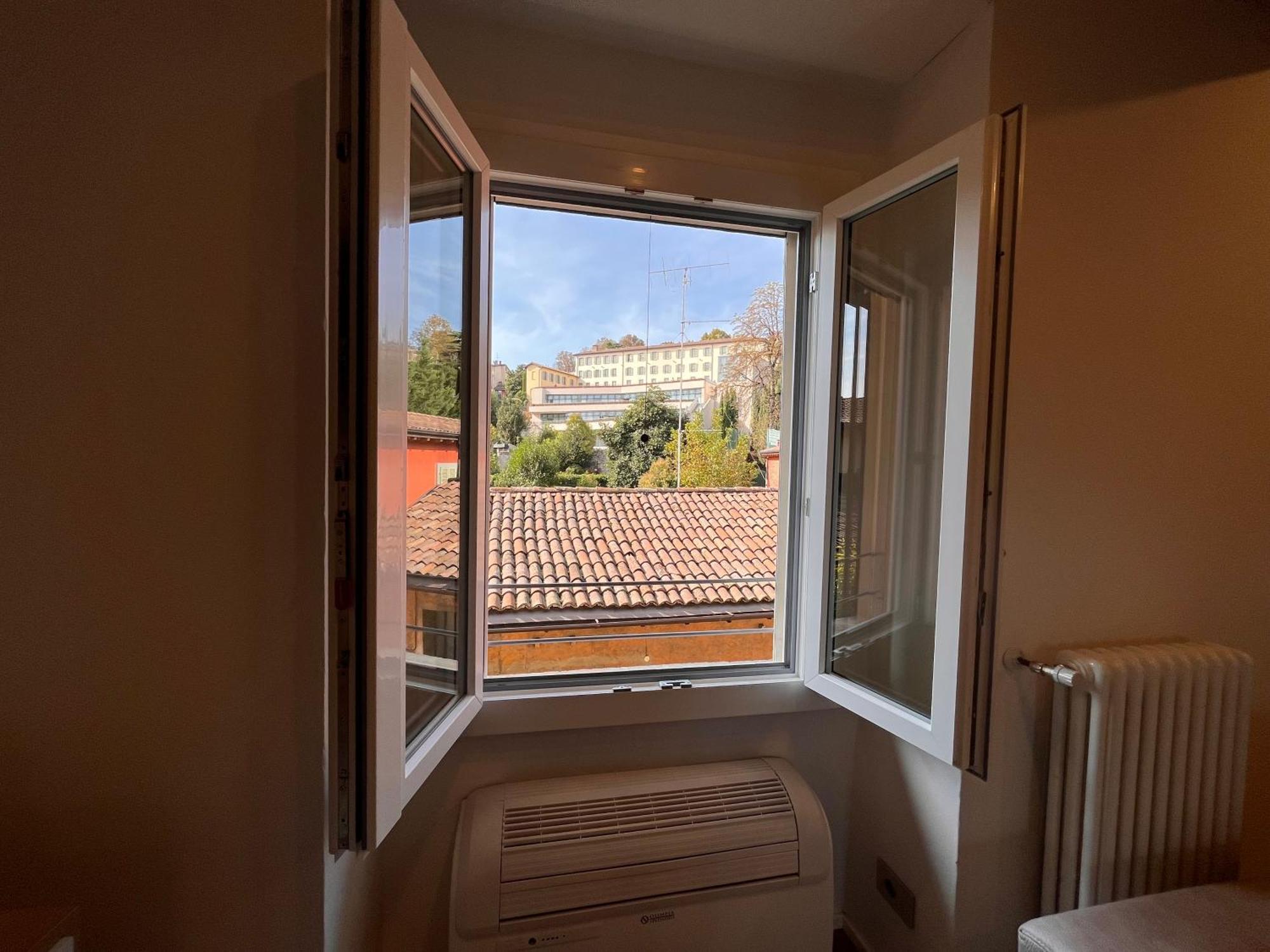Lameca Bergamo Apartment Bagian luar foto