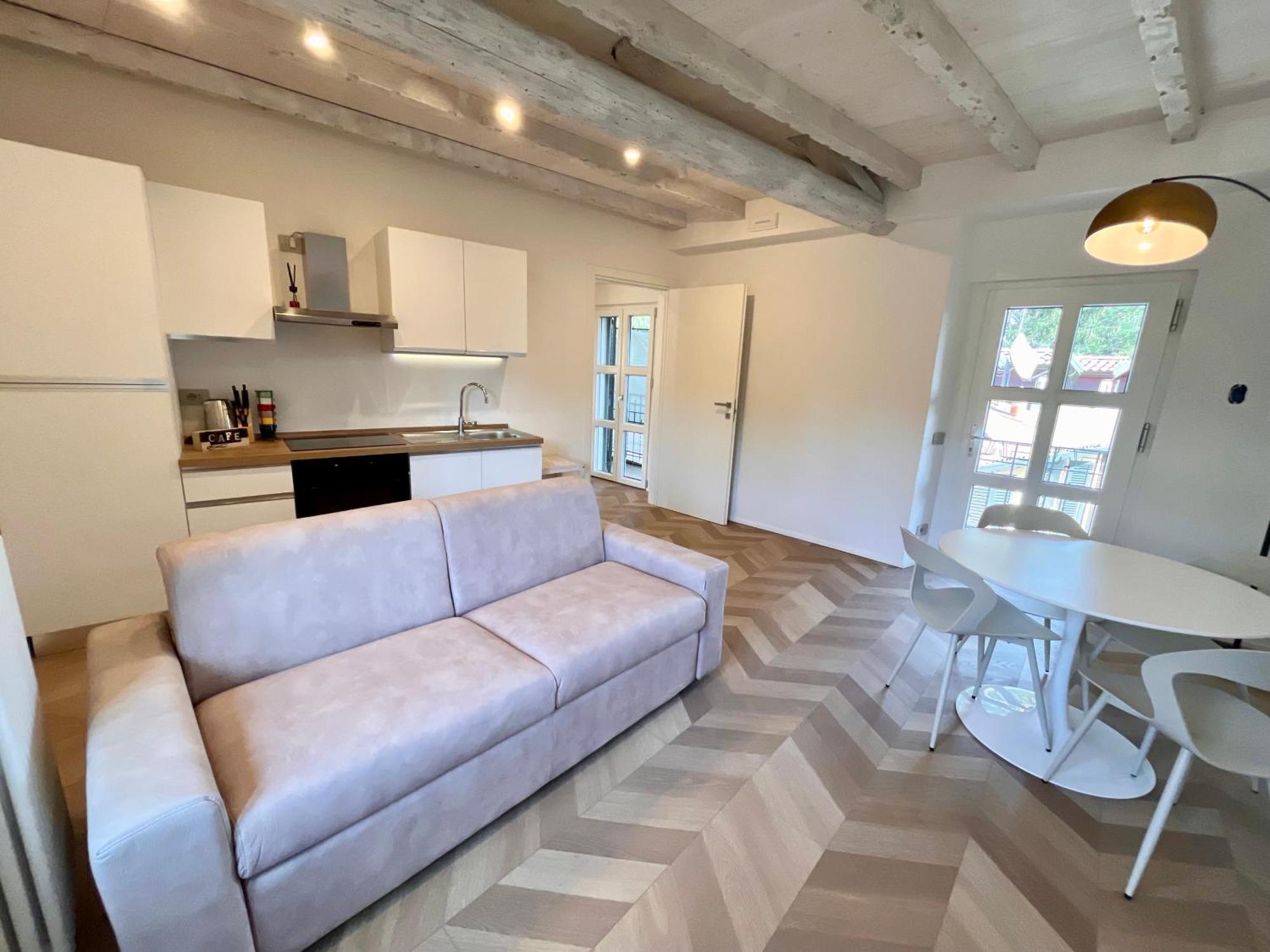 Lameca Bergamo Apartment Bagian luar foto